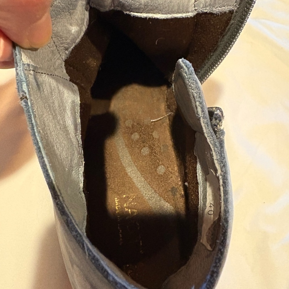 'Leveche' from Naot in Feathery Blue Nubuck/Shiitake Nubuck women’s size 40 - Picture 10 of 14